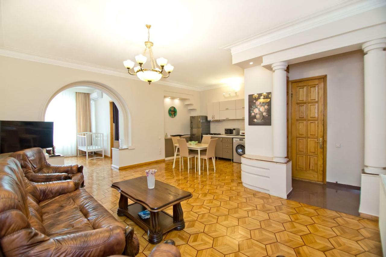 Seaside Luxury Apartment Batumi Exterior foto